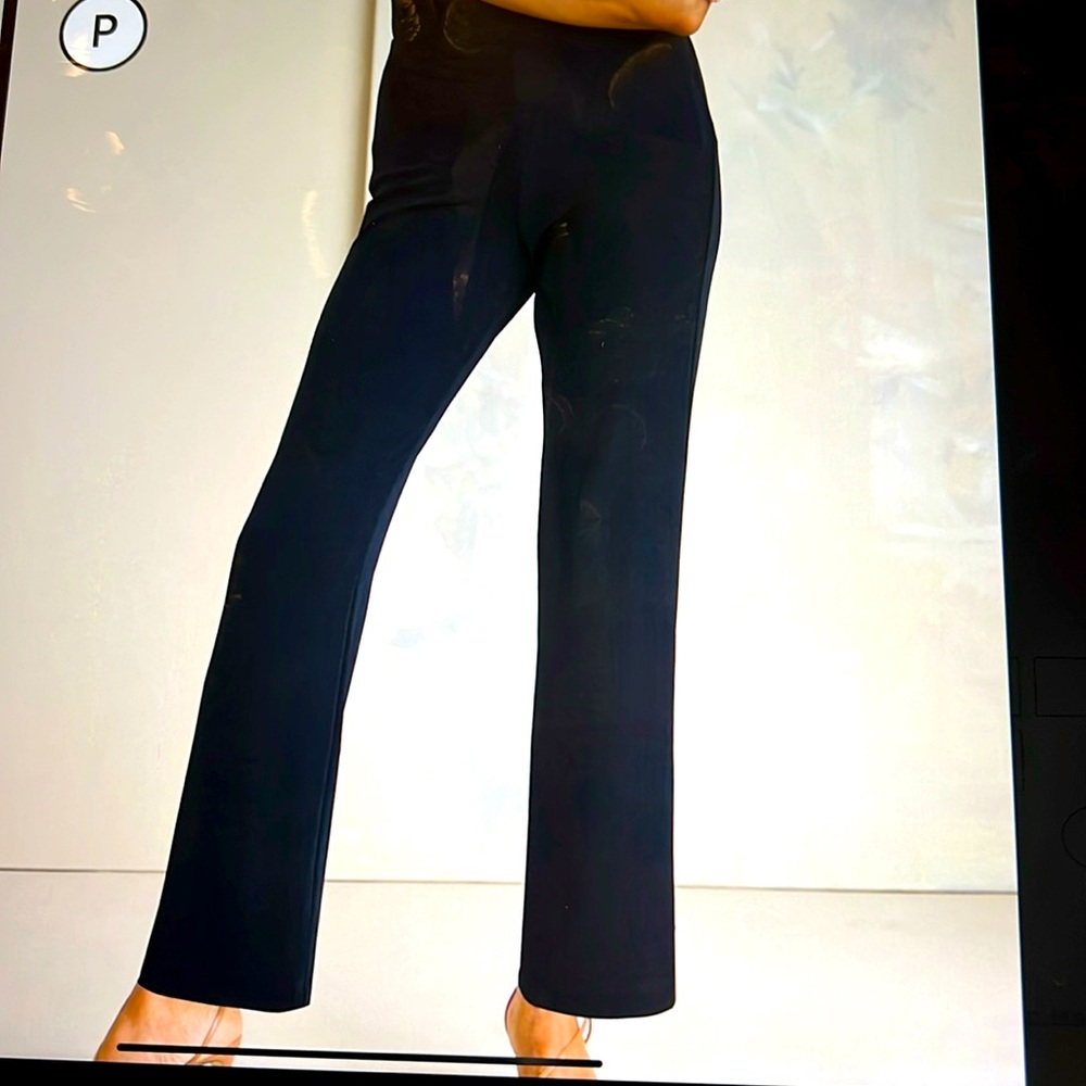 NEW❗️Chico’s Travelers No Tummy Pants